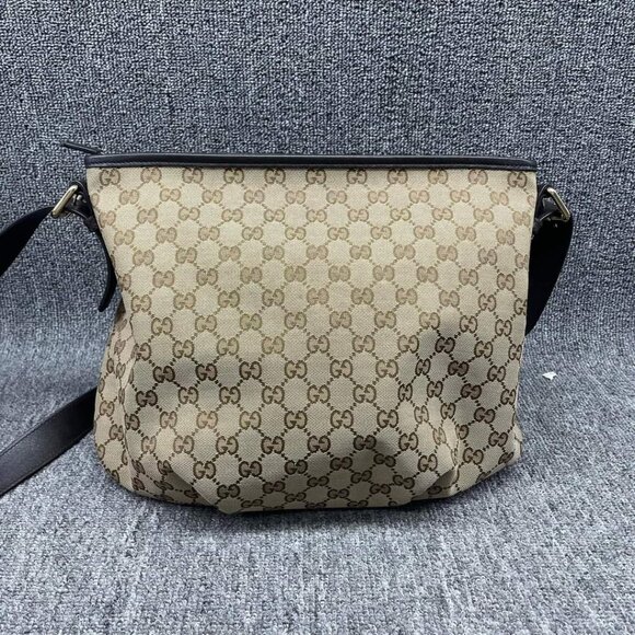 100% Authentic GUCCI GG Canvas Shoulder Bag - Picture 2 of 14